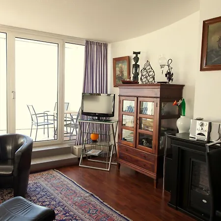 92 Apartment *